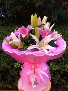 鲜花传情 友情、爱情与异地恋的礼品花卉指南